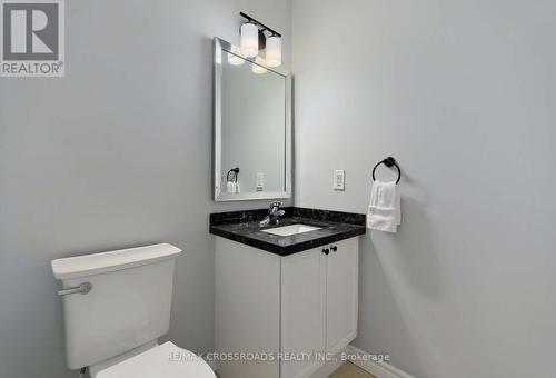 53 Priscilla'S Place, Barrie, ON - Indoor Photo Showing Bathroom