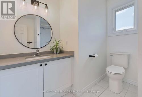 53 Priscilla'S Place, Barrie (Painswick South), ON - Indoor Photo Showing Bathroom