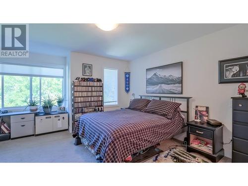 300 Drysdale Boulevard Unit# 38, Kelowna, BC - Indoor Photo Showing Bedroom