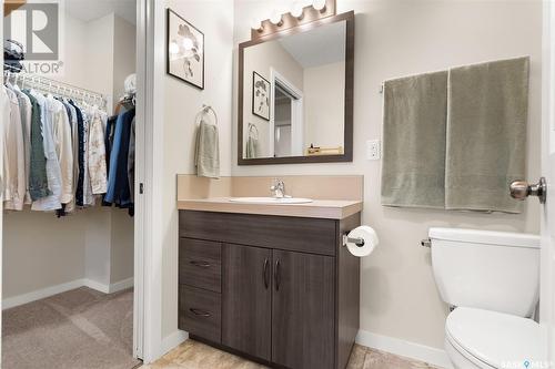 13 5762 Gordon Road, Regina, SK - Indoor Photo Showing Bathroom