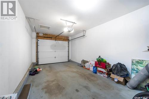 24 118 Pawlychenko Lane, Saskatoon, SK - Indoor Photo Showing Garage