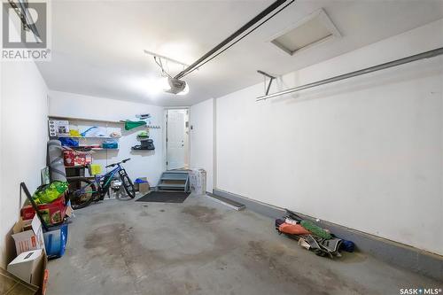 24 118 Pawlychenko Lane, Saskatoon, SK - Indoor Photo Showing Garage