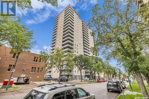 906 320 5Th Avenue N, Saskatoon, SK - Outdoor With Facade