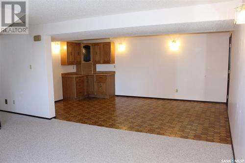 665 9Th Street W, Shaunavon, SK - Indoor