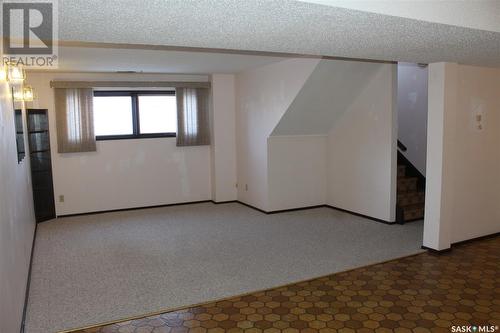 665 9Th Street W, Shaunavon, SK - Indoor Photo Showing Other Room