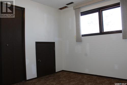 665 9Th Street W, Shaunavon, SK - Indoor Photo Showing Other Room