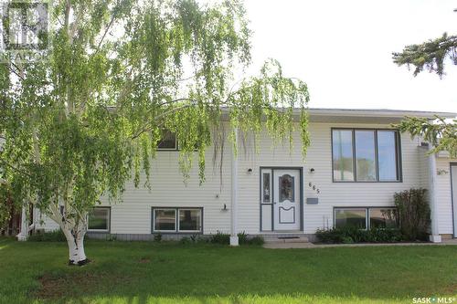 665 9Th Street W, Shaunavon, SK - Outdoor