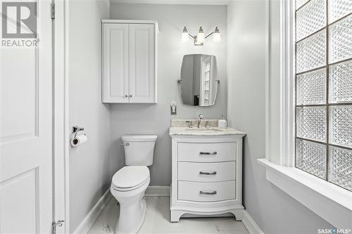 2064 Princess Street, Regina, SK - Indoor Photo Showing Bathroom