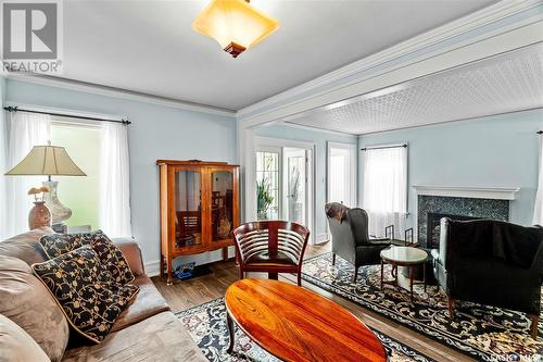 2064 Princess Street, Regina, SK - Indoor Photo Showing Living Room With Fireplace