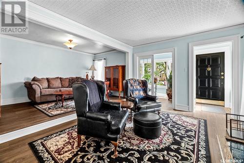 2064 Princess Street, Regina, SK - Indoor Photo Showing Living Room