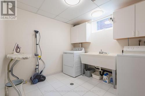 173 Betty Ann Drive, Toronto, ON - Indoor Photo Showing Laundry Room