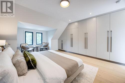 437 Manning Avenue, Toronto, ON - Indoor Photo Showing Bedroom