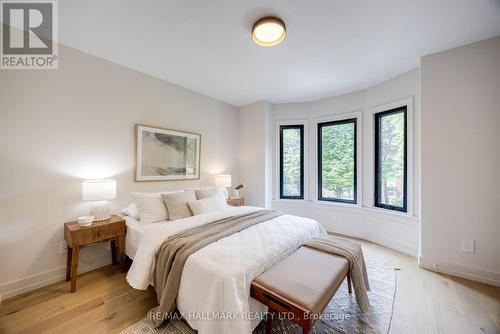 437 Manning Avenue, Toronto, ON - Indoor Photo Showing Bedroom