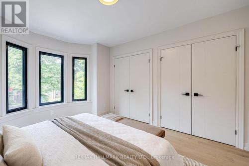 437 Manning Avenue, Toronto, ON - Indoor Photo Showing Bedroom