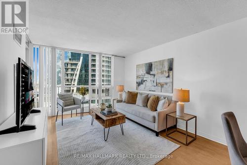 1908 - 16 Yonge Street, Toronto (Waterfront Communities), ON - Indoor Photo Showing Living Room