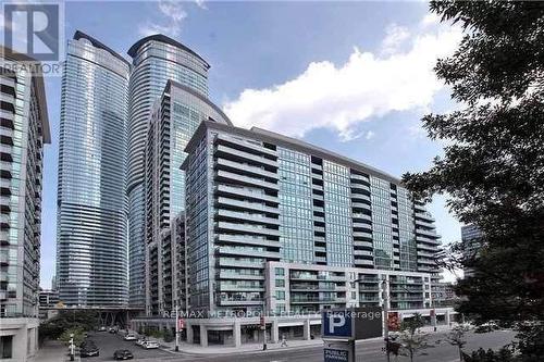 715 - 19 Grand Trunk Crescent, Toronto (Waterfront Communities), ON - Outdoor With Facade