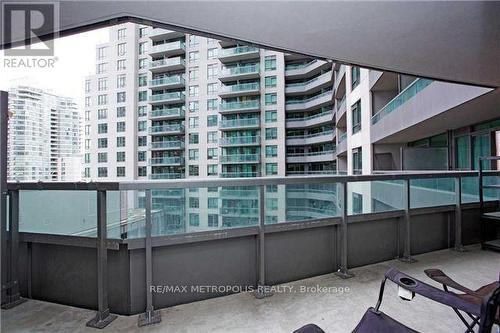 715 - 19 Grand Trunk Crescent, Toronto (Waterfront Communities), ON - Outdoor