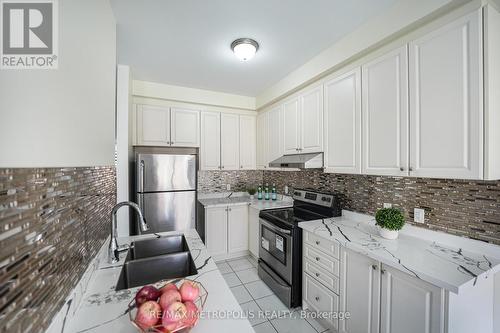 16 Yellowknife Road, Brampton, ON - Indoor Photo Showing Kitchen With Upgraded Kitchen