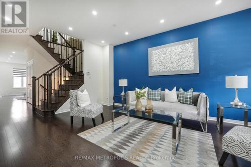 16 Yellowknife Road, Brampton, ON - Indoor Photo Showing Living Room