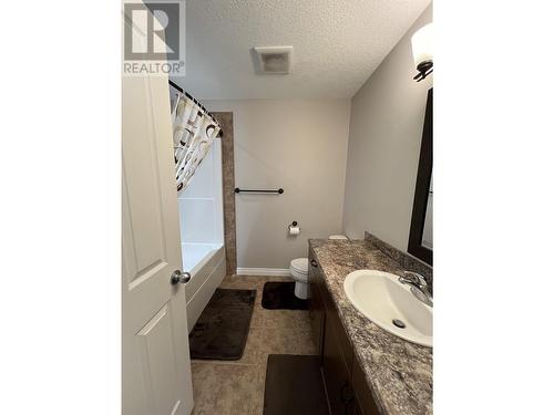 5617 Birch Drive, Fort Nelson, BC - Indoor Photo Showing Bathroom