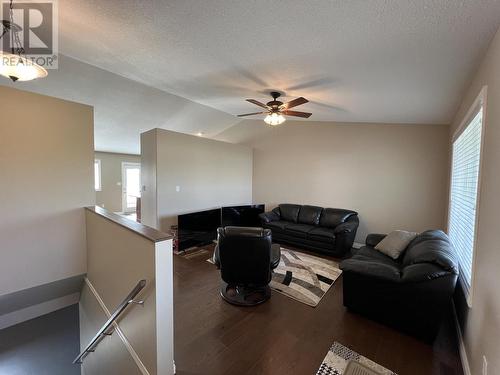 5617 Birch Drive, Fort Nelson, BC - Indoor Photo Showing Other Room