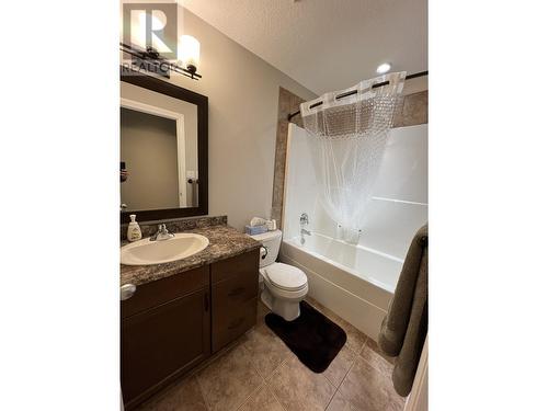 5617 Birch Drive, Fort Nelson, BC - Indoor Photo Showing Bathroom