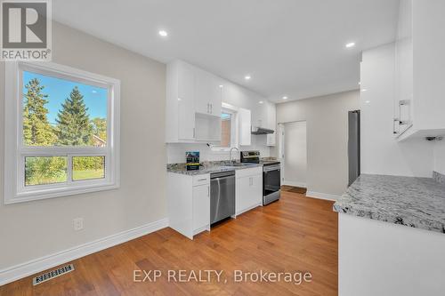 38 Macdonald Street, Toronto, ON - Indoor Photo Showing Kitchen With Upgraded Kitchen