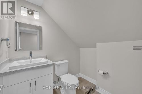 38 Macdonald Street, Toronto, ON - Indoor Photo Showing Bathroom