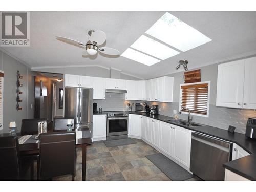 38 1322 Dog Creek Road, Williams Lake, BC - Indoor Photo Showing Kitchen