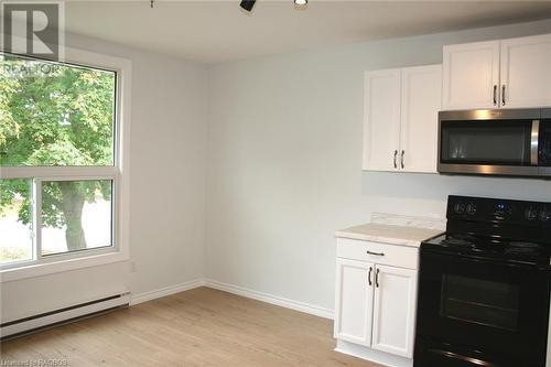 668 Palmateer Drive, Kincardine, ON - Indoor Photo Showing Kitchen