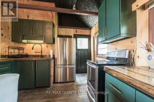 142 Outlet Road, Prince Edward County (Athol), ON - Indoor Photo Showing Kitchen