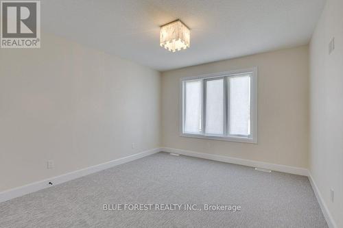 6441 Royal Magnolia Avenue, London, ON - Indoor Photo Showing Other Room