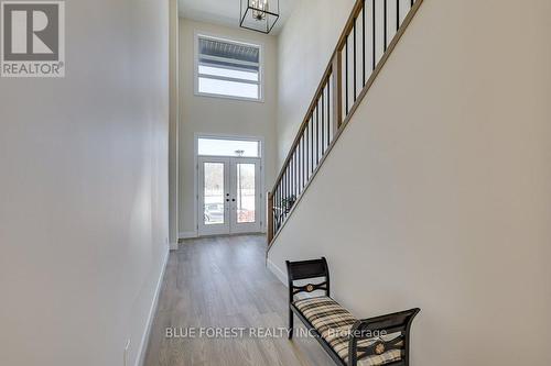 6441 Royal Magnolia Avenue, London, ON - Indoor Photo Showing Other Room