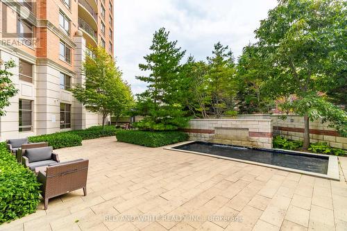 206 - 2379 Central Park Drive, Oakville, ON - Outdoor