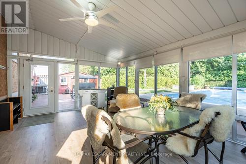 2434 Eileen Drive, Burlington, ON - Indoor Photo Showing Dining Room