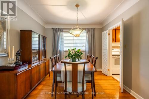 2434 Eileen Drive, Burlington, ON - Indoor Photo Showing Dining Room