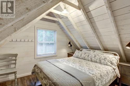 3158 Spring Lane N, Smith-Ennismore-Lakefield, ON - Indoor Photo Showing Bedroom