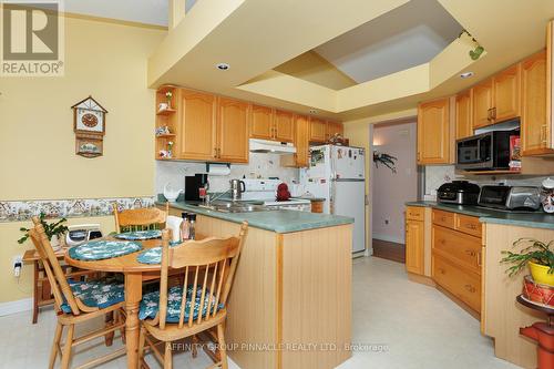 16 Hillview Drive, Kawartha Lakes (Bobcaygeon), ON - Indoor Photo Showing Kitchen