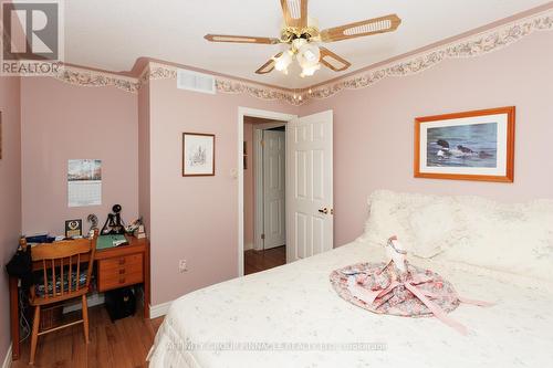 16 Hillview Drive, Kawartha Lakes (Bobcaygeon), ON - Indoor Photo Showing Bedroom