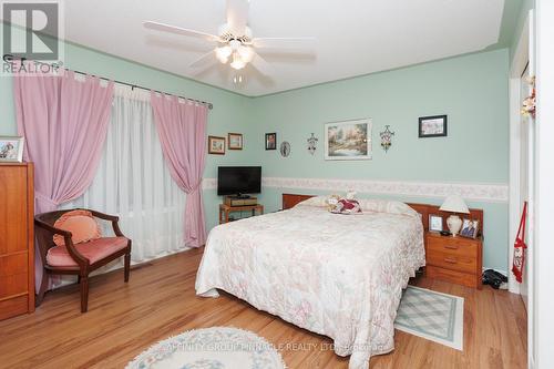 16 Hillview Drive, Kawartha Lakes (Bobcaygeon), ON - Indoor Photo Showing Bedroom