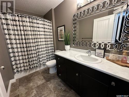 507 Anderson Drive, Hudson Bay, SK - Indoor Photo Showing Bathroom