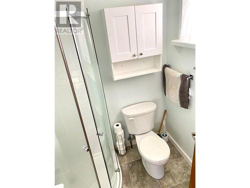 3509 East Lake Drive, Christina Lake, BC - Indoor Photo Showing Bathroom