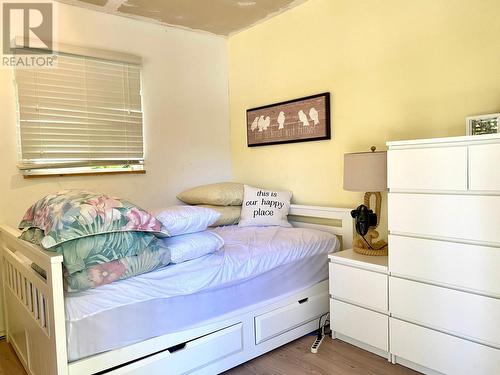 3509 East Lake Drive, Christina Lake, BC - Indoor Photo Showing Bedroom