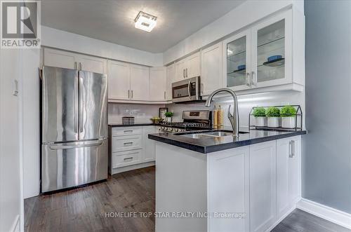 121 Casabel Drive, Vaughan, ON - Indoor Photo Showing Kitchen With Stainless Steel Kitchen