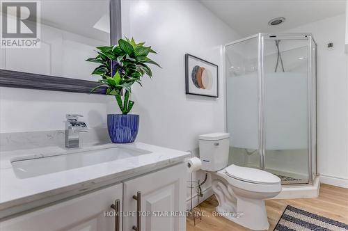 121 Casabel Drive, Vaughan, ON - Indoor Photo Showing Bathroom