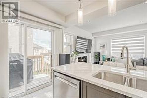 3115 Lula Road, Burlington, ON - Indoor Photo Showing Kitchen With Double Sink