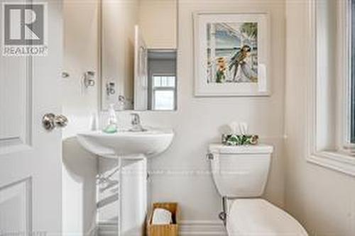 3115 Lula Road, Burlington, ON - Indoor Photo Showing Bathroom