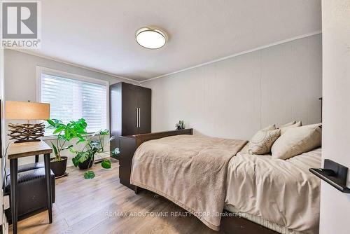 2204 Shardawn Mews, Mississauga, ON - Indoor Photo Showing Bedroom