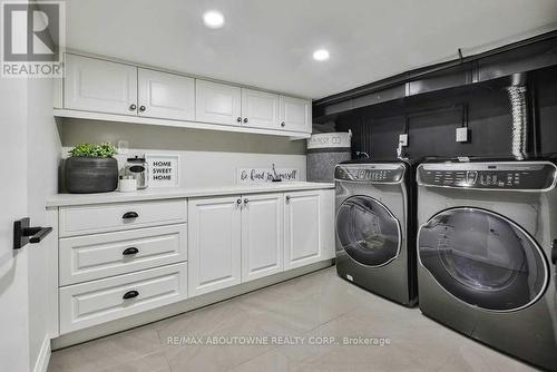 2204 Shardawn Mews, Mississauga, ON - Indoor Photo Showing Laundry Room