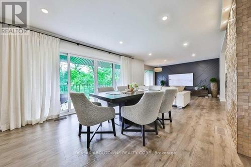 2204 Shardawn Mews, Mississauga, ON - Indoor Photo Showing Dining Room